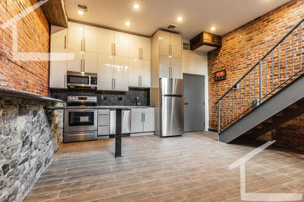 Apartment for rent at 1033 Commonwealth Ave, Brookline, MA 02445