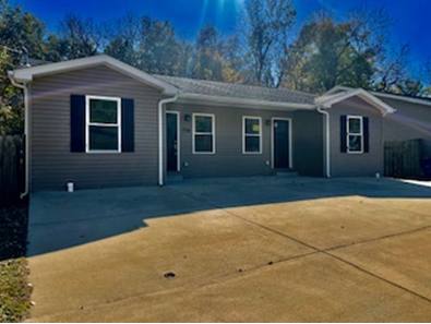 Townhouse for rent at 716 Olive St, New Haven, MO 63068