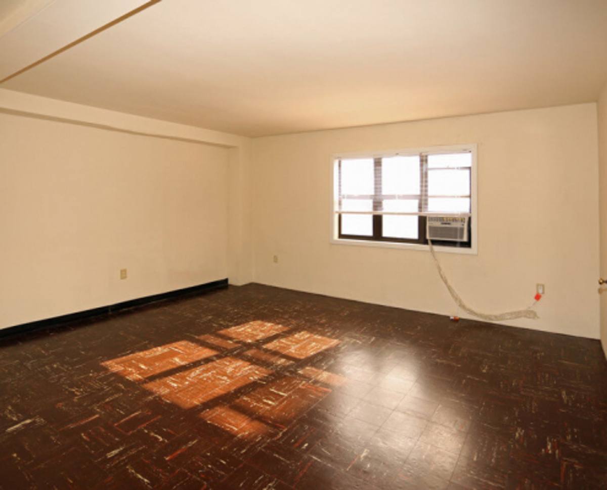 Apartment for rent at 1230 Pendleton St, Columbia, SC 29201
