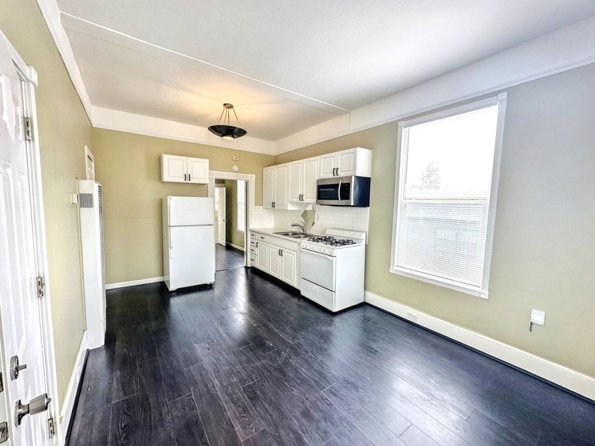 Apartment for rent at 620 Porter St, Vallejo, CA 94590
