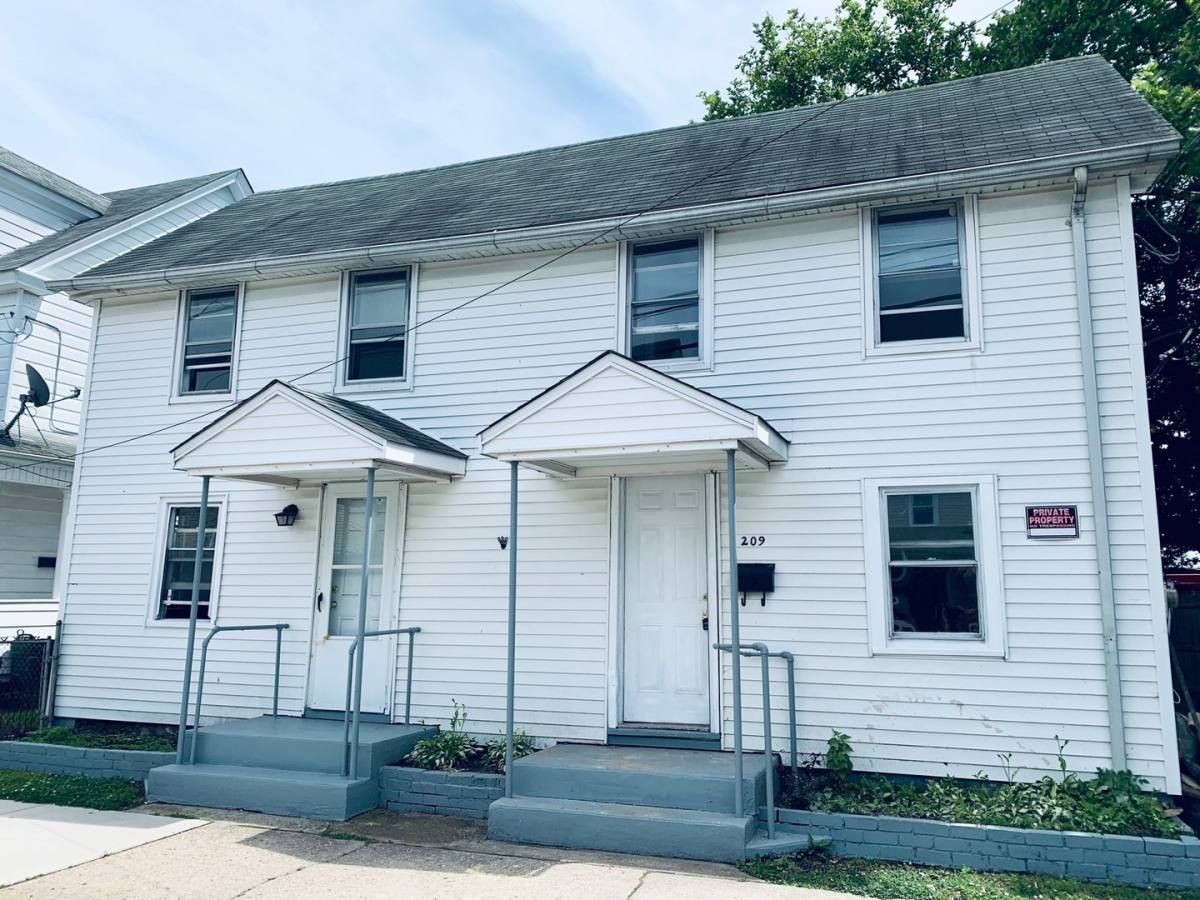 House for rent at 209 E Oak St, Millville, NJ 08332