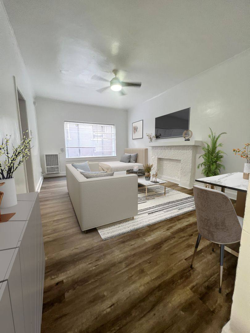 Apartment for rent at 687 Shatto Place, Los Angeles, CA 90005