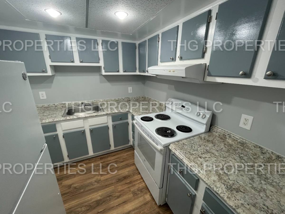 Apartment for rent at 369 Washington Ave, Dover, NJ 07801