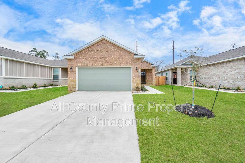 House for rent at 25838 Boxwood Hedge Lane, Tomball, TX 77375
