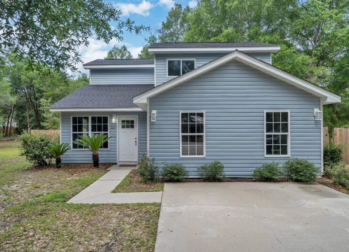 House for rent at 327 Goodwin Creek Rd, Freeport, FL 32439