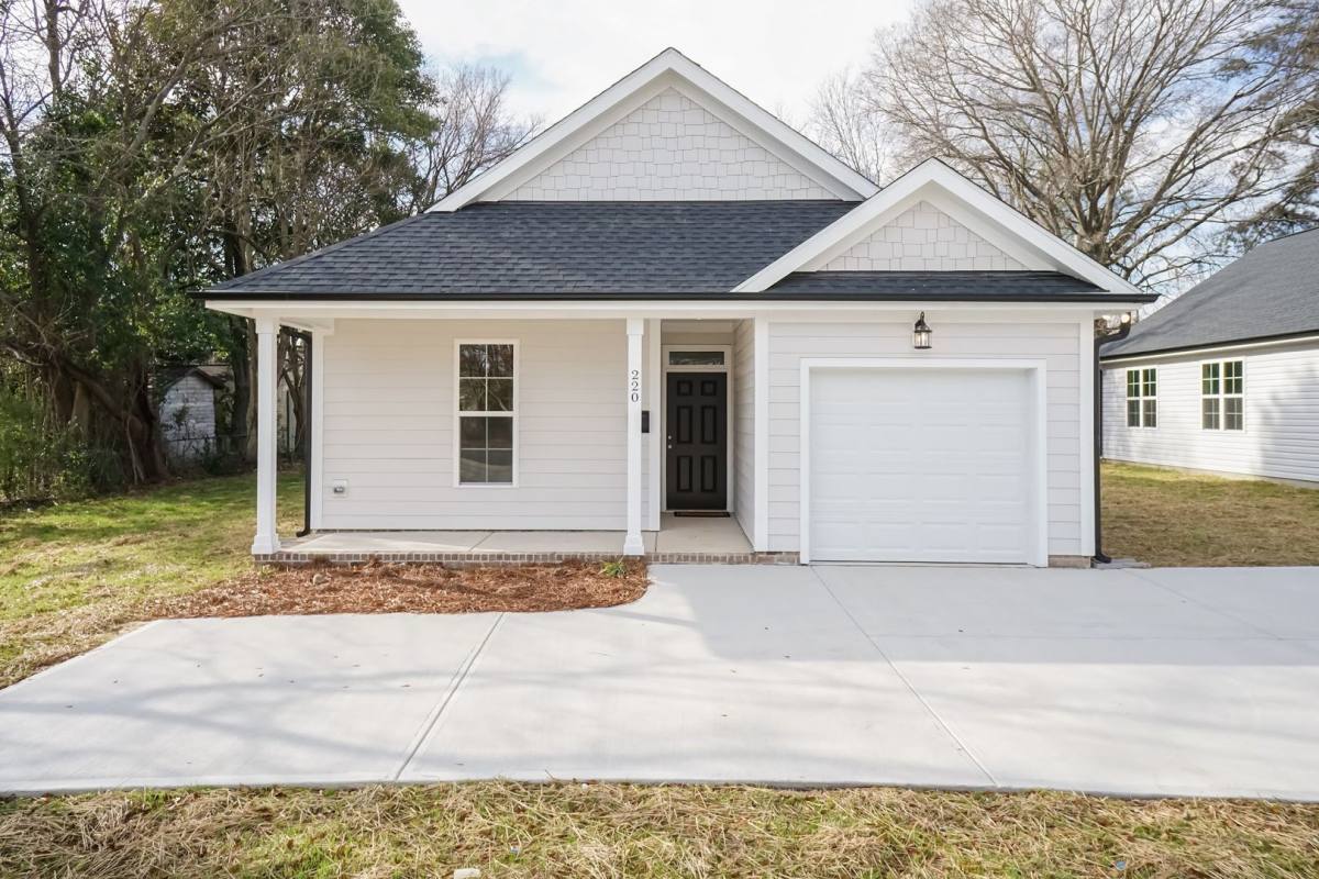 House for rent at 220 E Granville St, Dunn, NC 28334