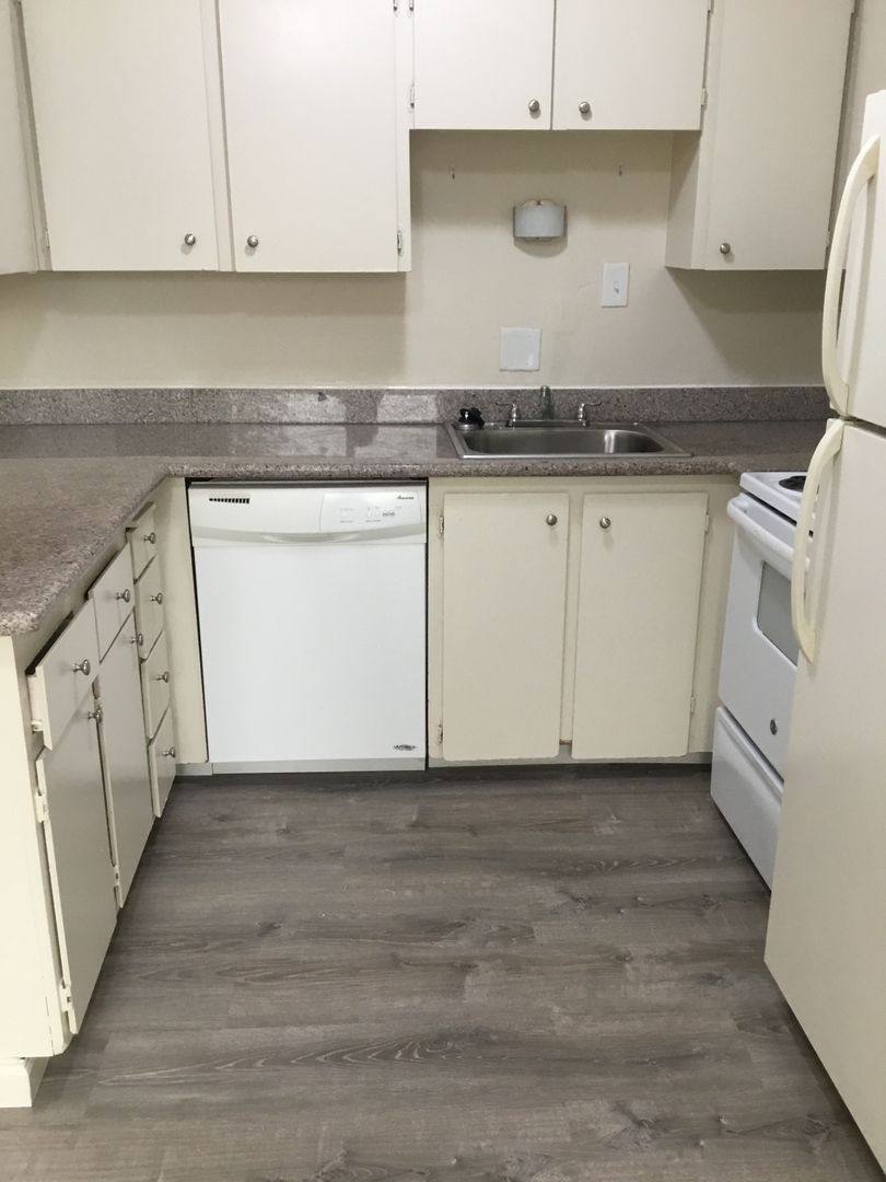 Townhouse for rent at 15301-15353 SE Division St, Portland, OR 97236