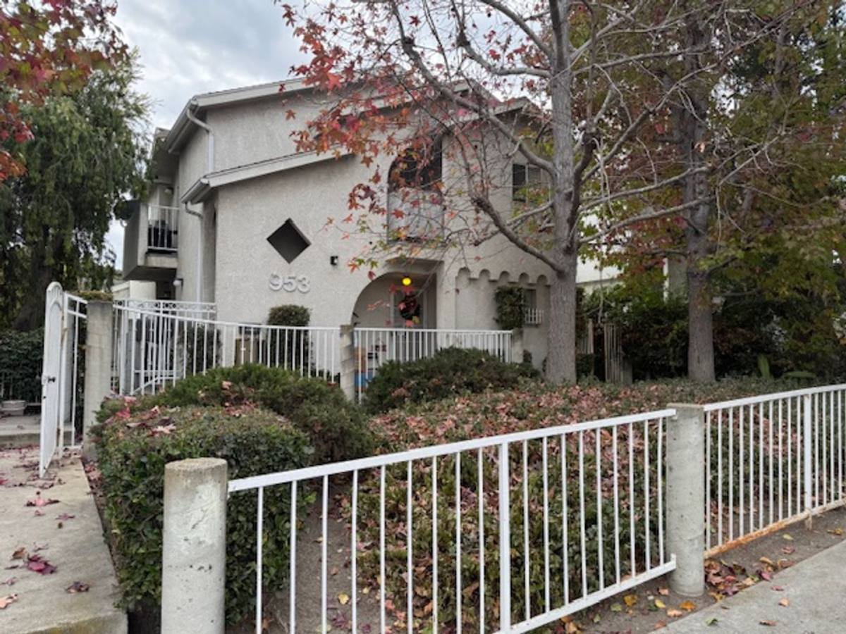 Apartment for rent at 953 W 1st St, San Pedro, CA 90731