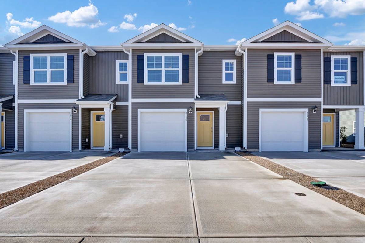 Townhouse for rent at 3210 Lobelia Lane, Jacksonville, NC 28541