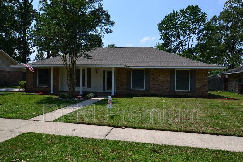House for rent at 5624 Port Hudson Dr, Baton Rouge, LA 70817