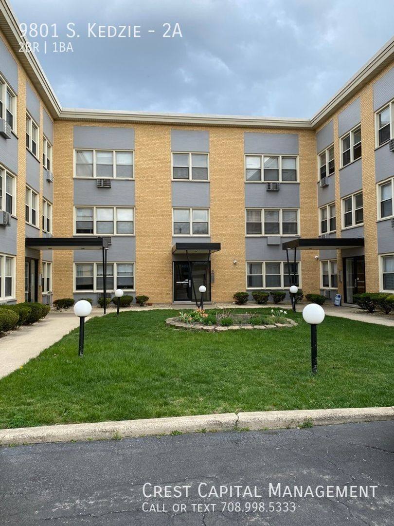 Apartment for rent at 9801-11 S Kedzie Ave, Evergreen Park, IL 60805