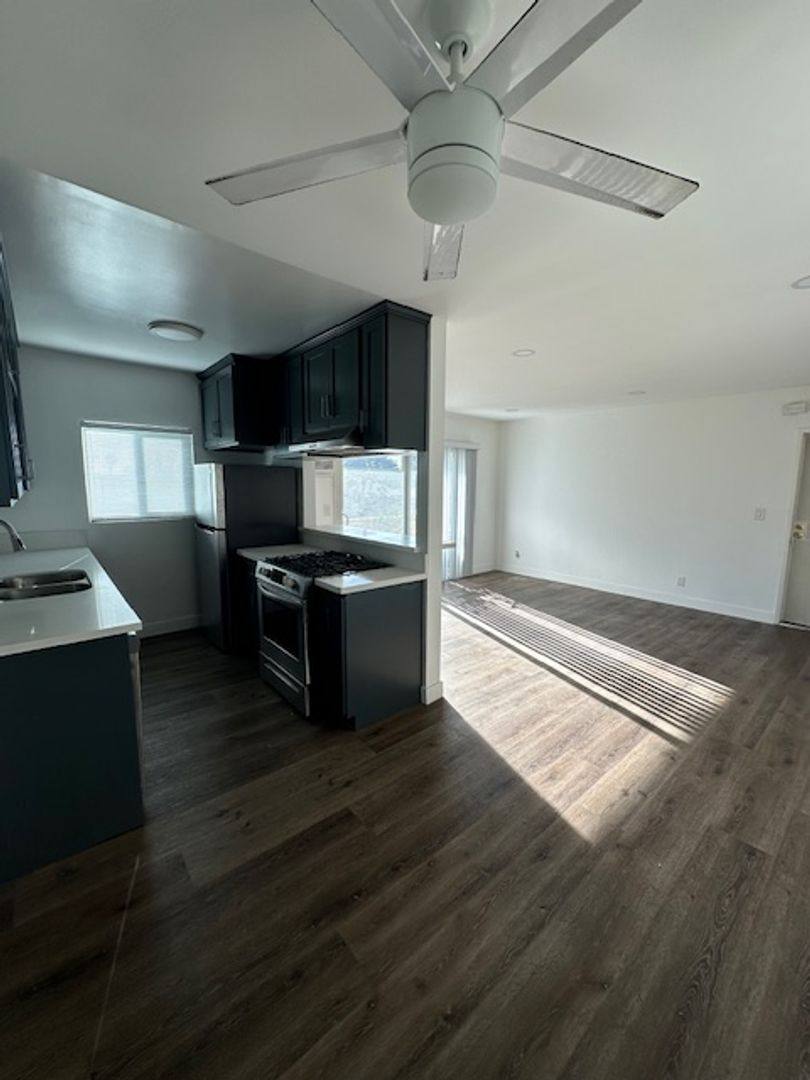 Apartment for rent at 4239 Sawtelle Blvd, Los Angeles, CA 90066