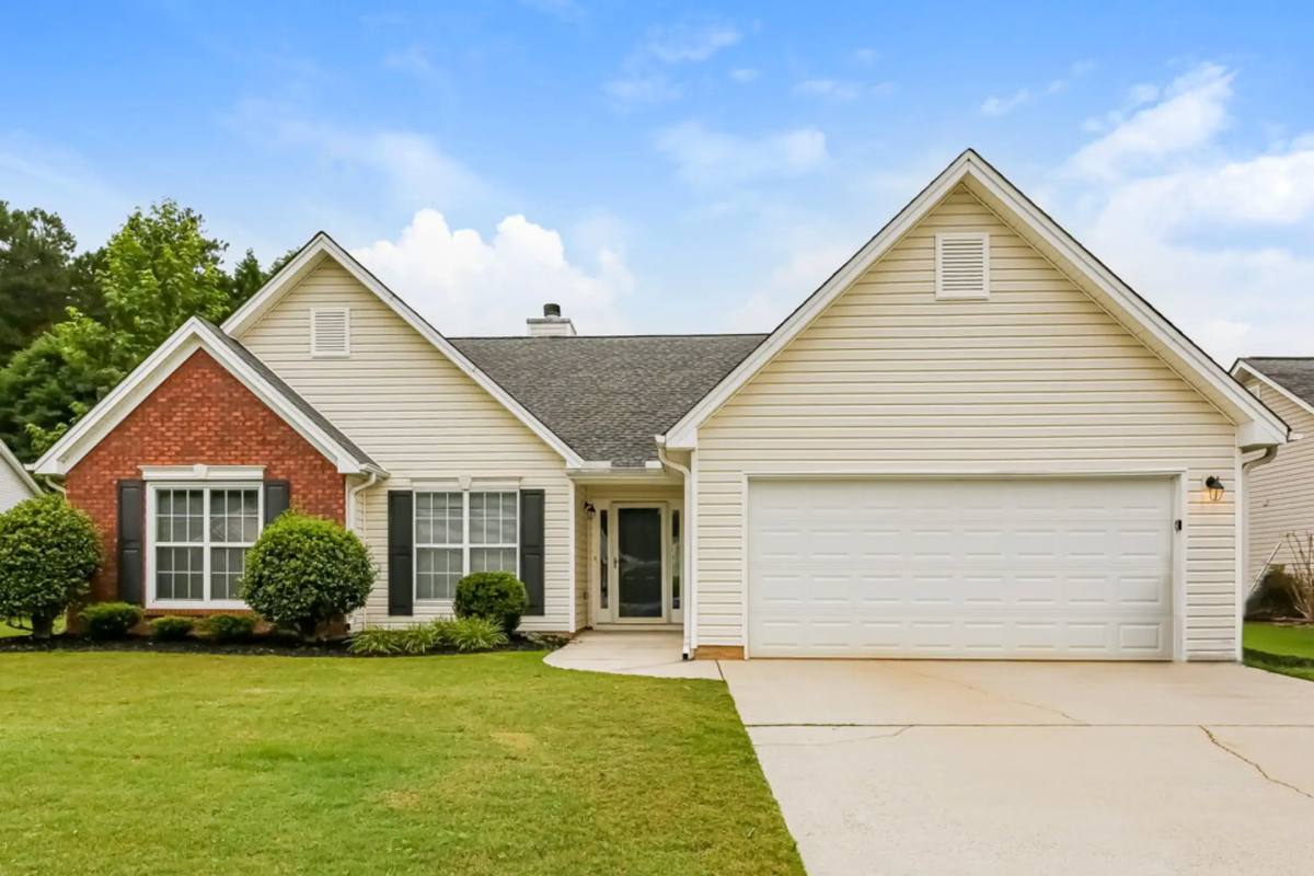 House for rent at 3286 Harmon Ridge Court, Buford, GA 30519