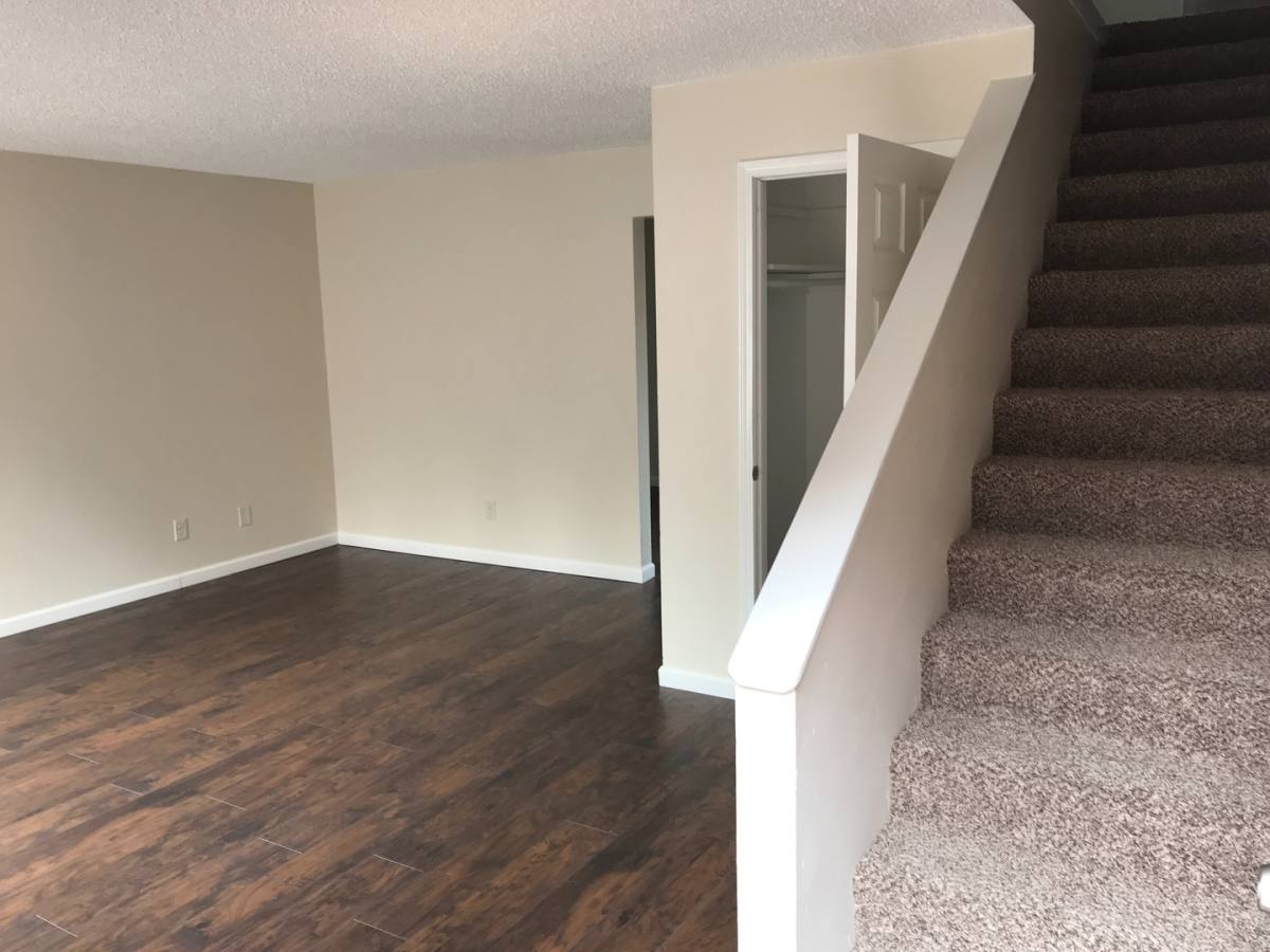 Townhouse for rent at 1536 E 3rd St, Newberg, OR 97132