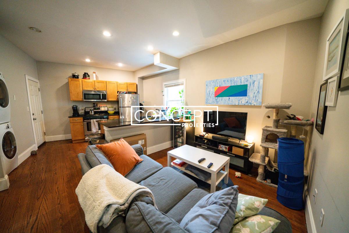 Apartment for rent at 344 Centre St #1, Jamaica Plain, MA 02130