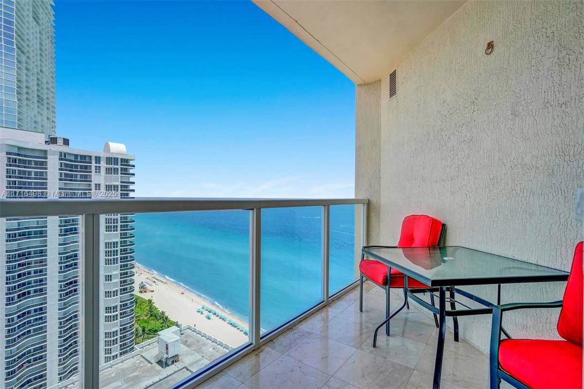 Apartment for rent at 16699 Collins Ave #2405, North Miami Beach, FL 33160