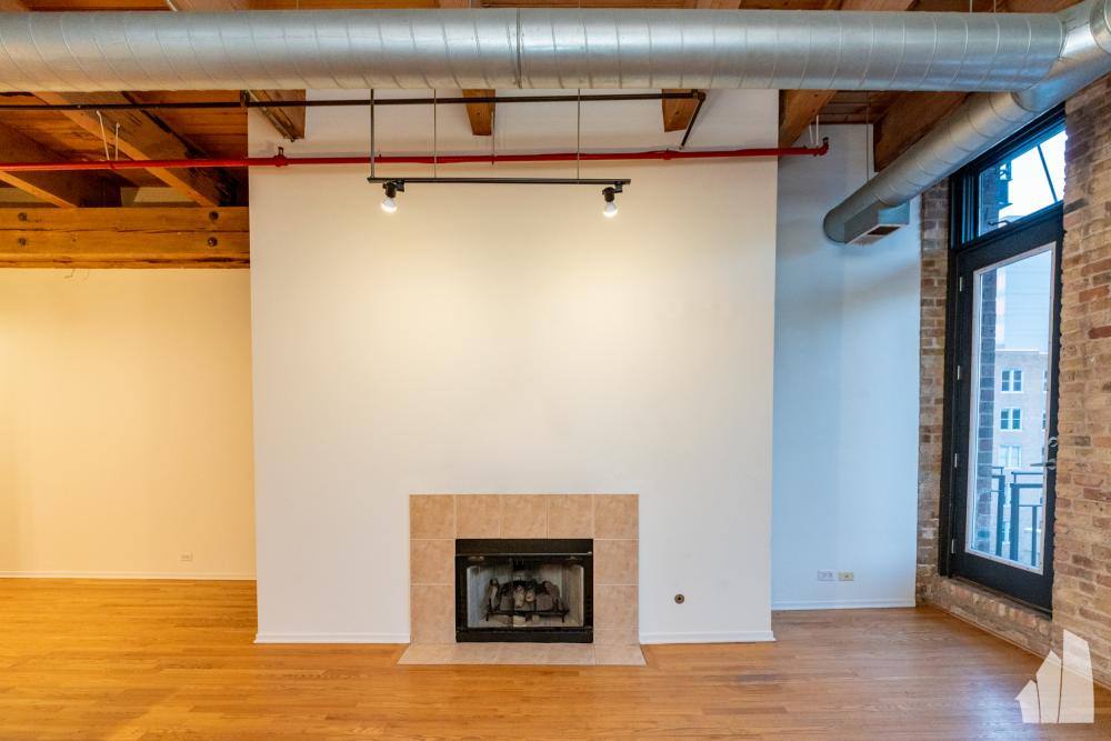 Apartment for rent at 375 W Erie St #508, Chicago, IL 60654