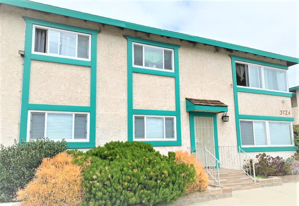 Apartment for rent at 3724-36 Inglewood Blvd, Los Angeles, CA 90066