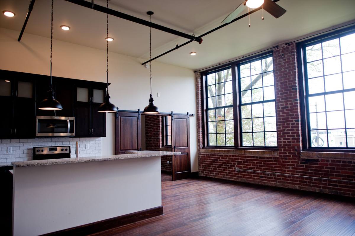 Apartment for rent at 501 W Central, Springfield, MO 65802