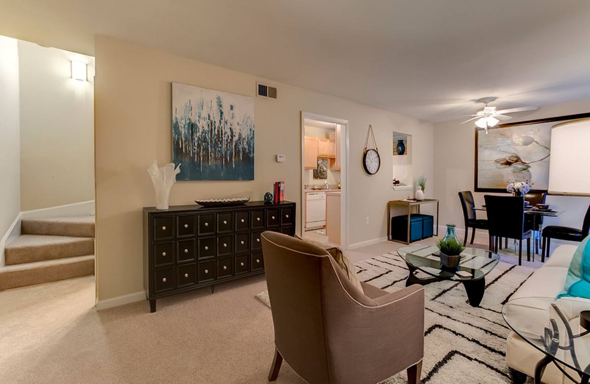 Townhouse for rent at 3127 Transcontinental, Metairie, LA 70003