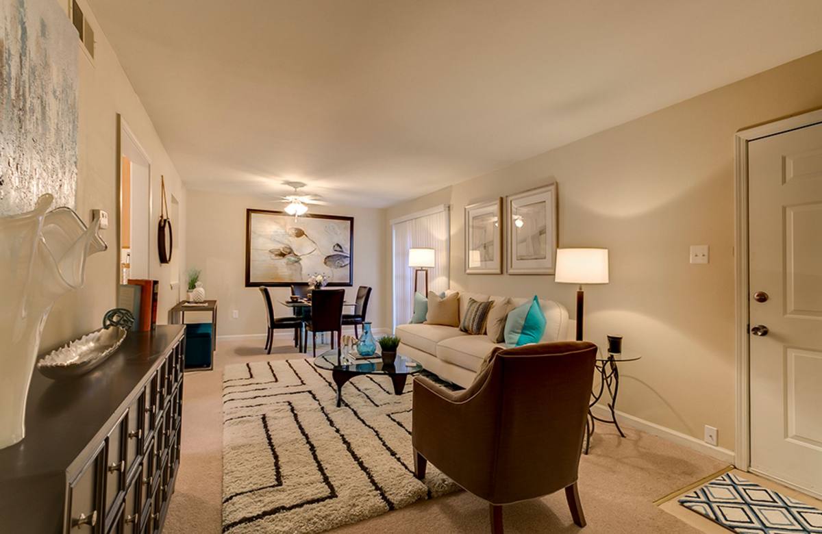 Townhouse for rent at 3127 Transcontinental, Metairie, LA 70003