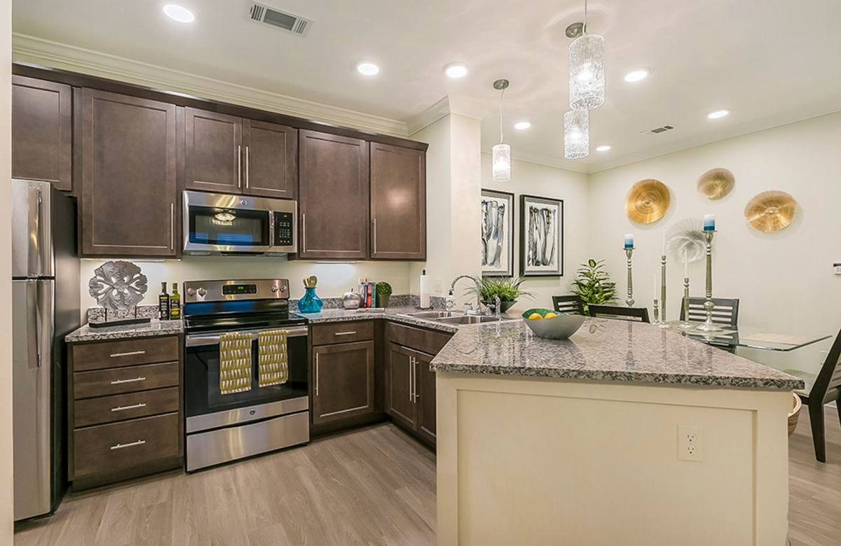 Apartment for rent at 8382 Westshore Dr, Covington, LA 70433