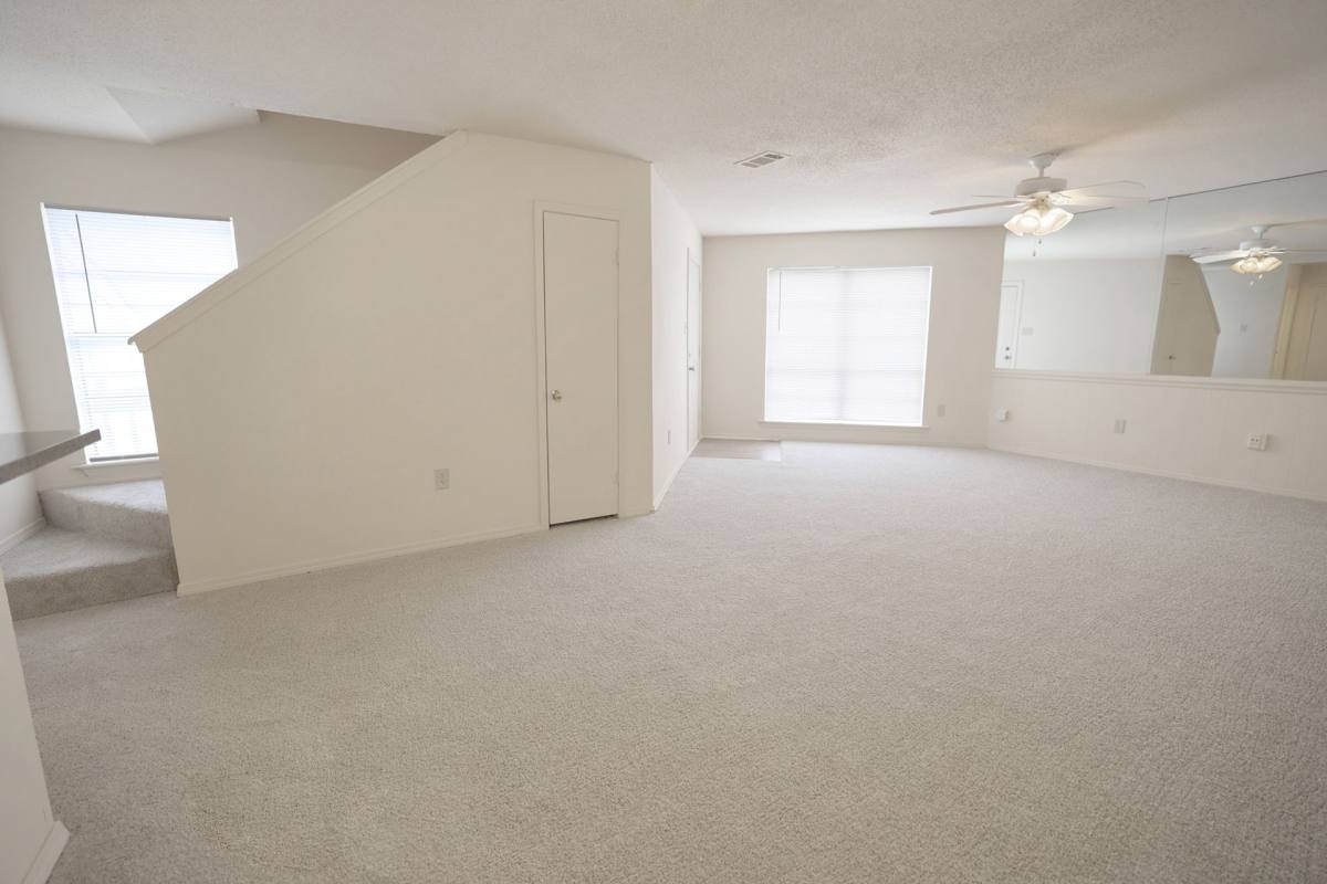 Apartment for rent at 1402 N Causeway Blvd, Mandeville, LA 70471