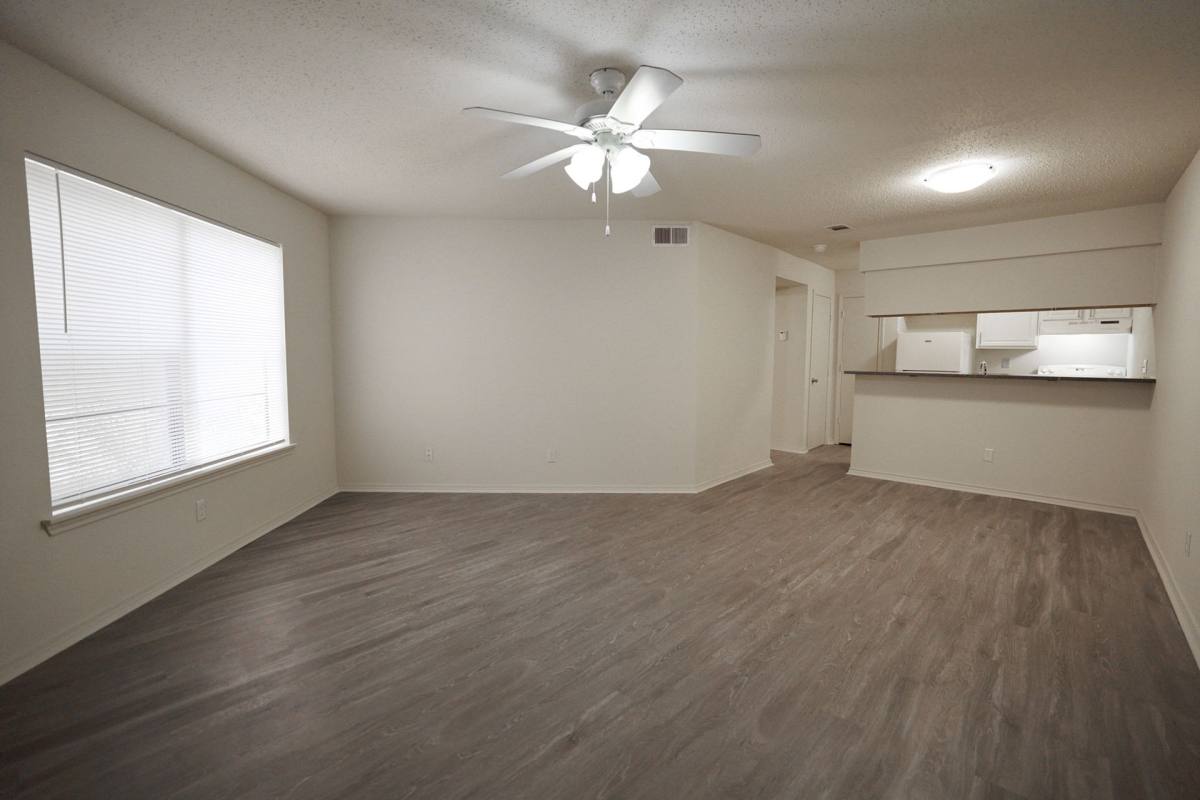 Apartment for rent at 1402 N Causeway Blvd, Mandeville, LA 70471
