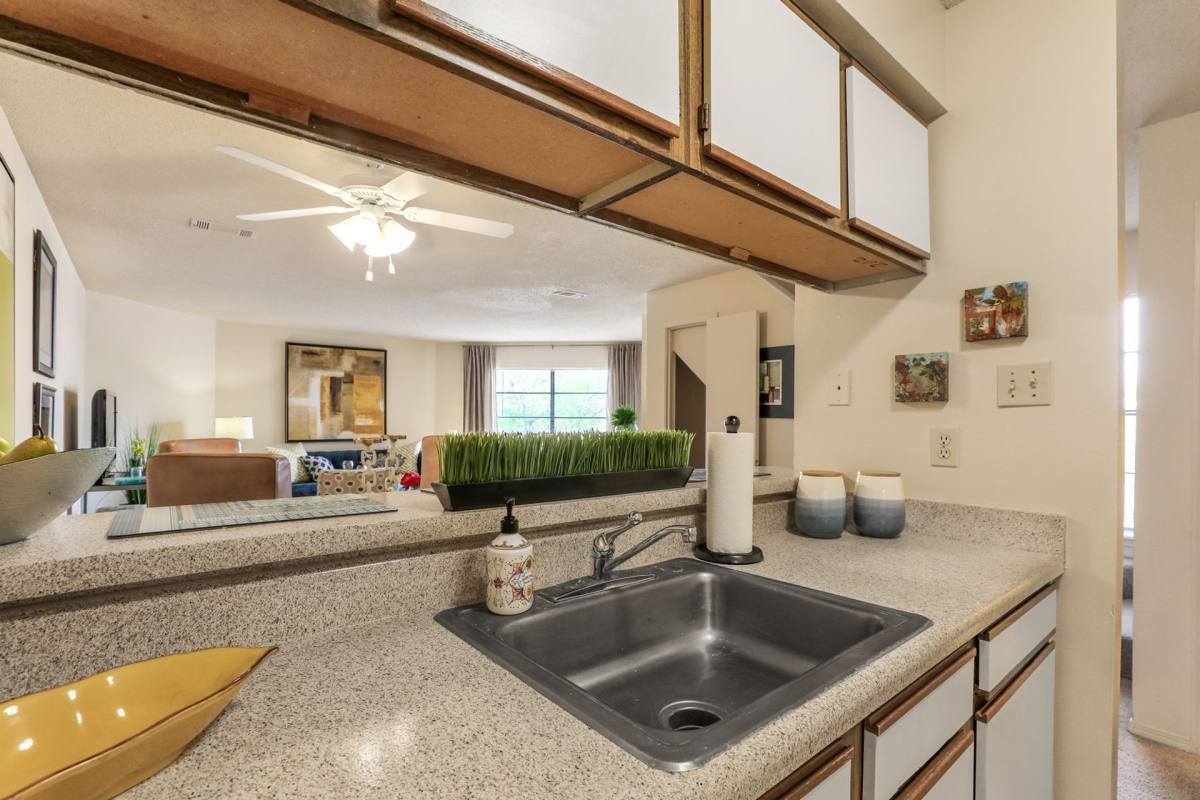 Apartment for rent at 1402 N Causeway Blvd, Mandeville, LA 70471