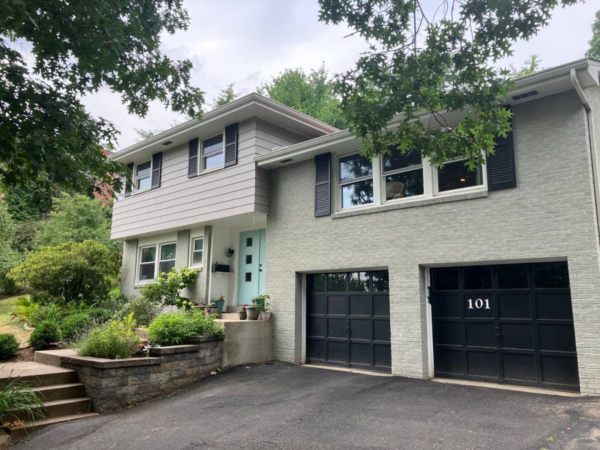 House for rent at 101 Grandview Dr S, Pittsburgh, PA 15215