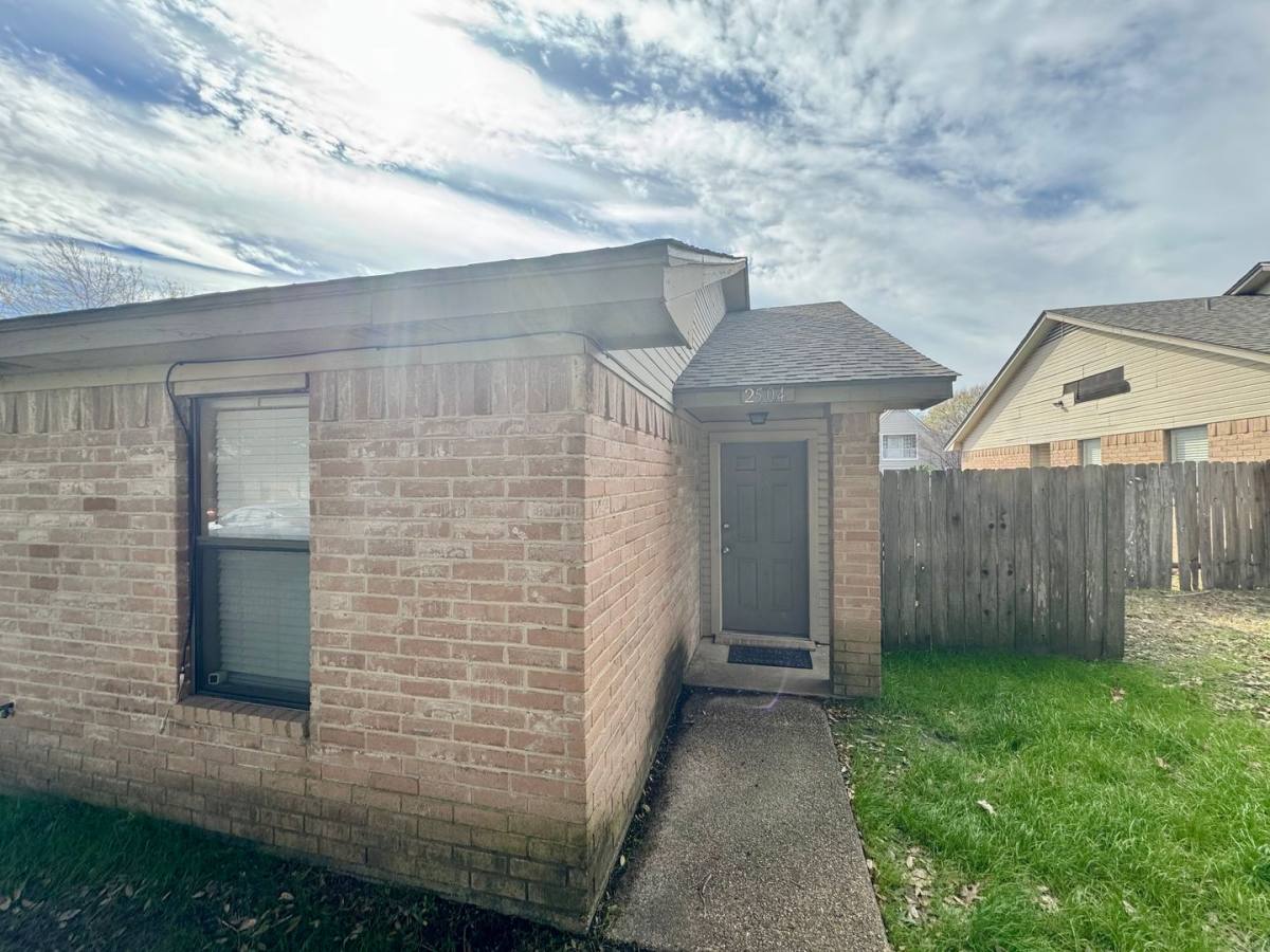 House for rent at 2504 Hickory, College Station, TX 77840