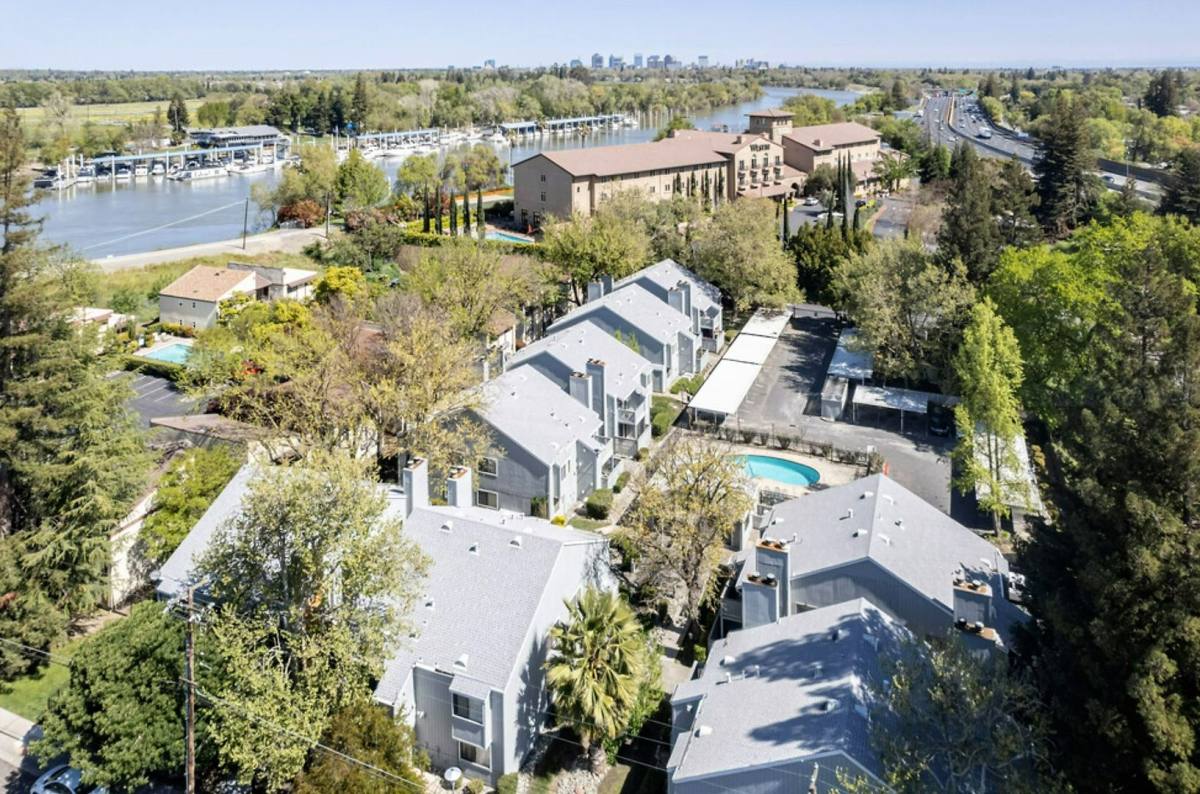Apartment for rent at 1020 - 1034 Captains Table Rd, Sacramento, CA 95822