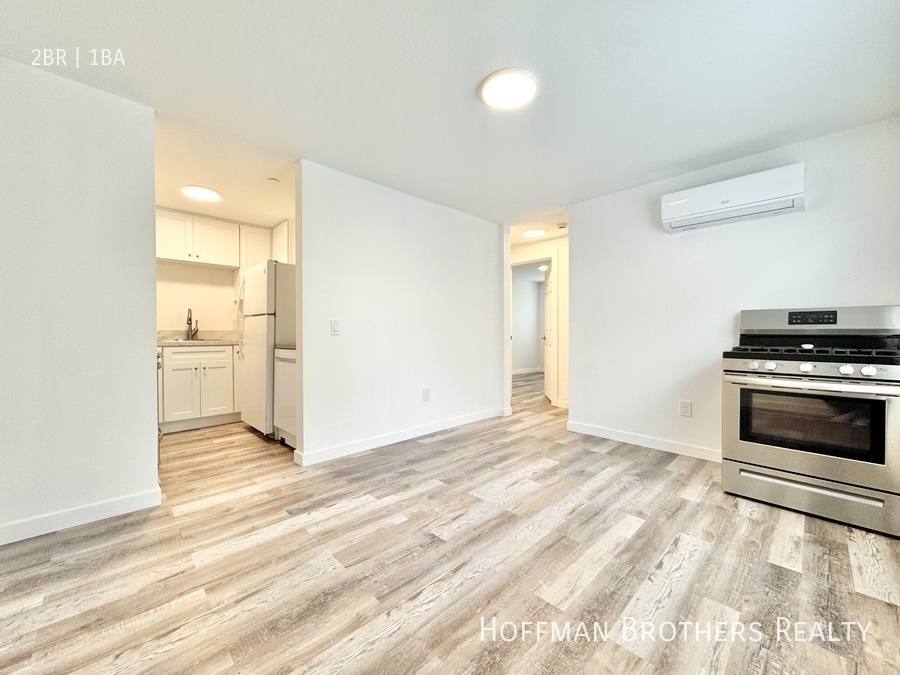 Apartment for rent at 12914 Doty Ave #21A, Hawthorne, CA 90250