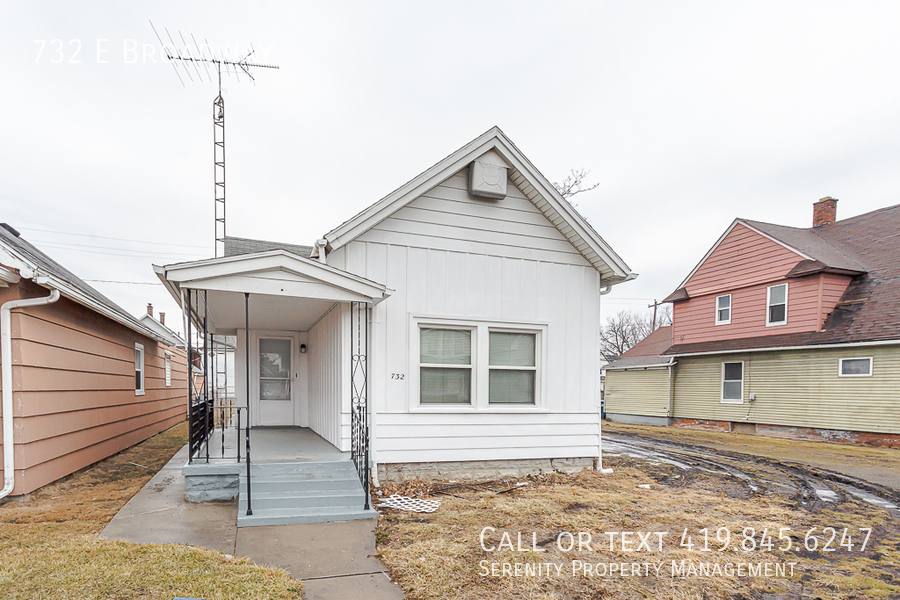 House for rent at 732 E Broadway, Toledo, OH 43605