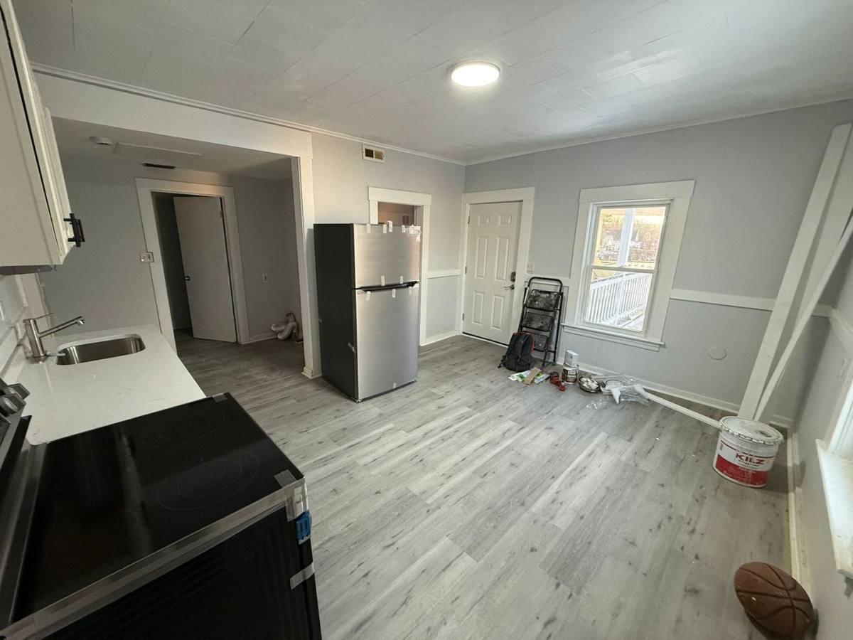 Apartment for rent at 664 Main St, Southbridge, MA 01550