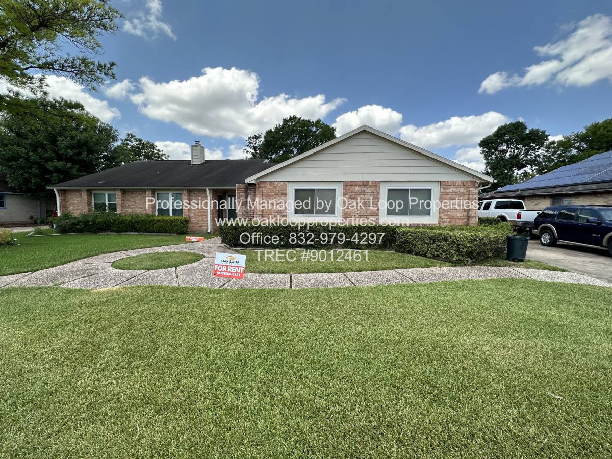 House for rent at 9306 Bollingbrook Dr, Houston, TX 77083
