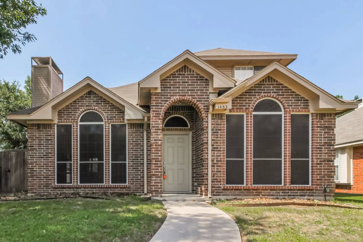House for rent at 1453 Ridgecreek Dr, Lewisville, TX 75067