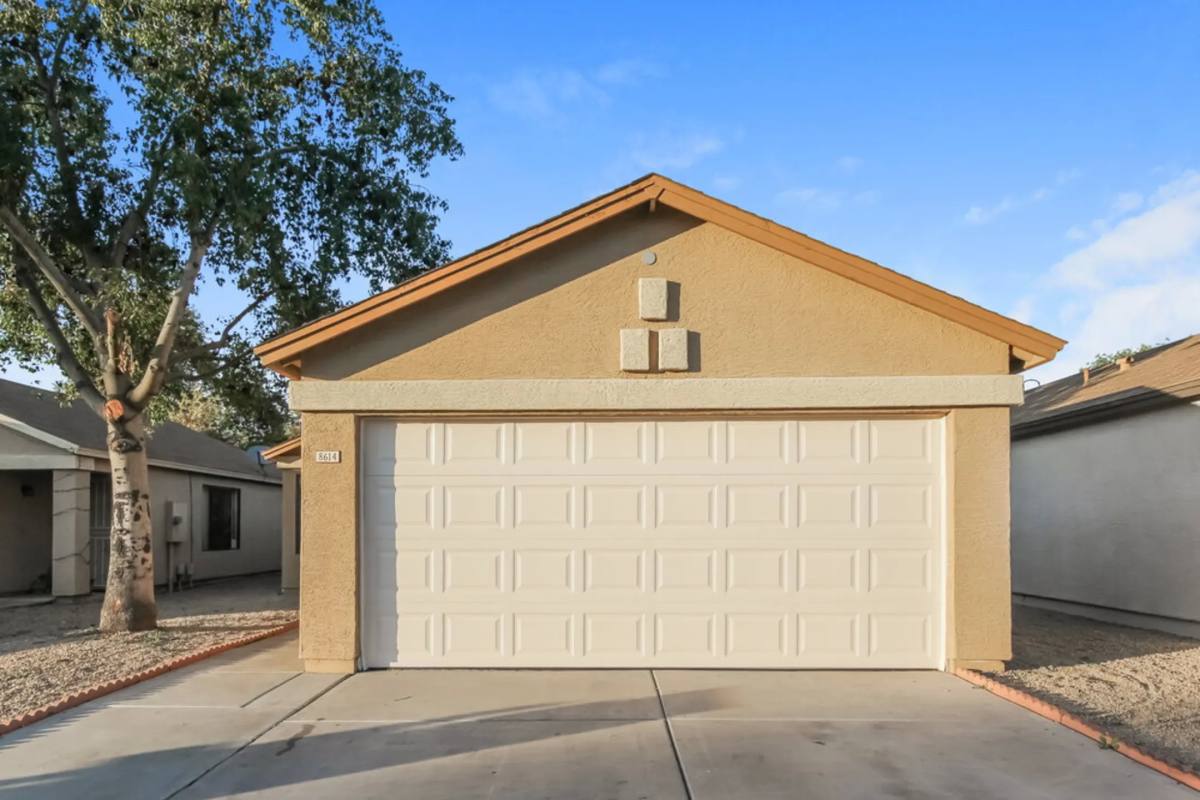 House for rent at 8614 W Mariposa Dr, Phoenix, AZ 85037