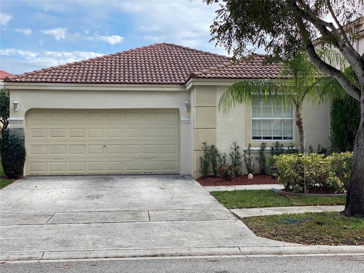 House for rent at 15892 NW 21st St, Pembroke Pines, FL 33028