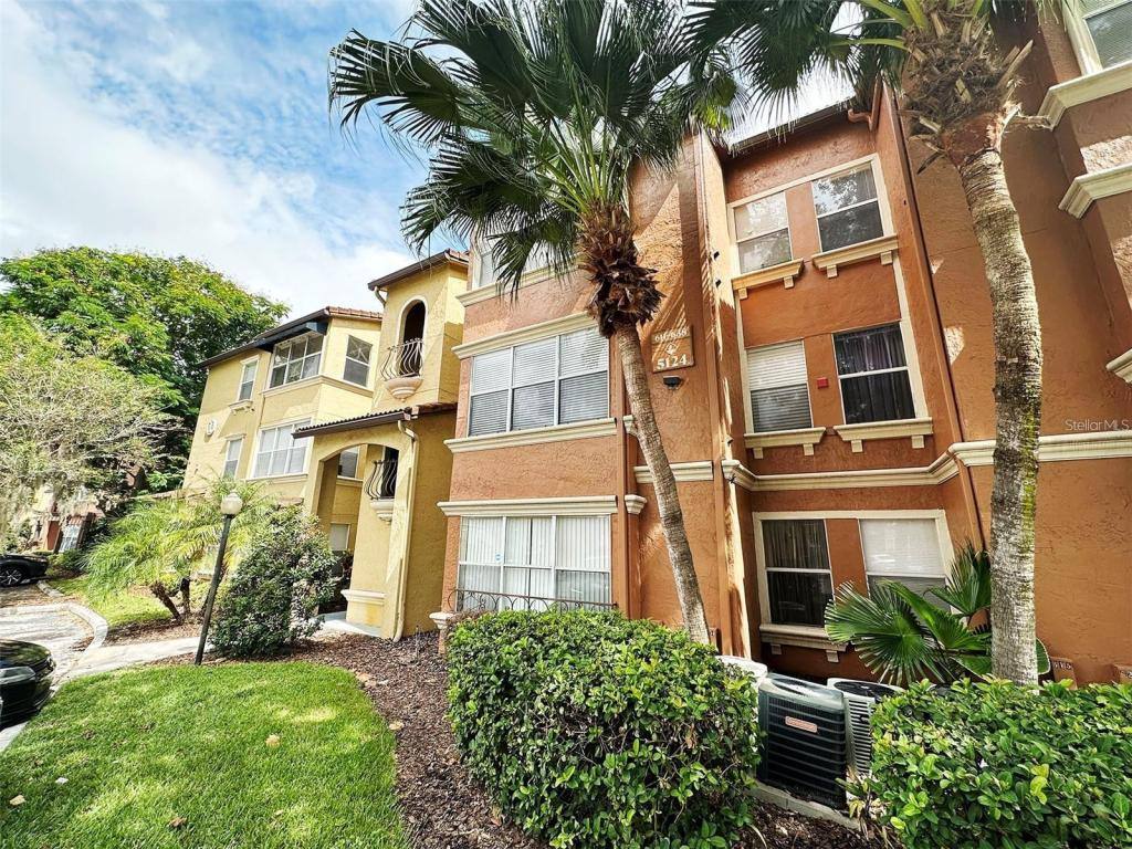 Apartment for rent at 5124 Conroy Rd #12, Orlando, FL 32811