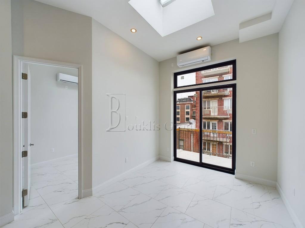 Apartment for rent at 31-25 28th Rd, Astoria, NY 11102