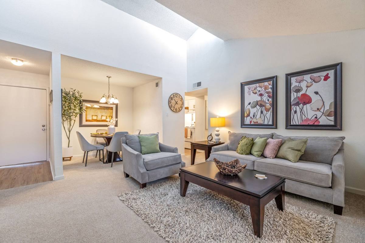 Apartment for rent at 3901 N-I10 Service Rd, Metairie, LA 70002