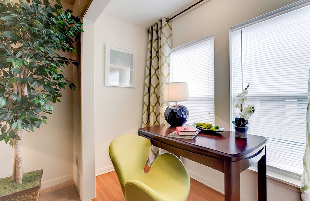 Apartment for rent at 3912 S I-10 Service Rd, Metairie, LA 70001