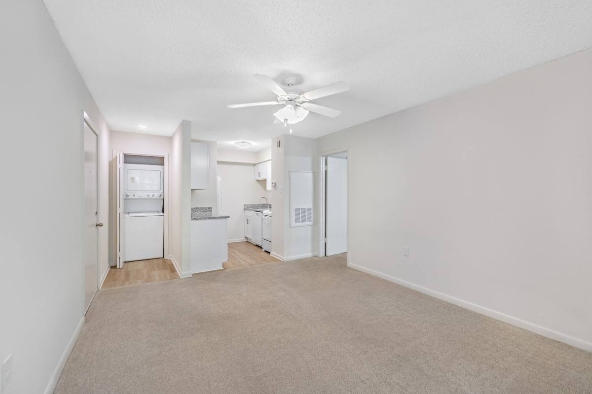 Apartment for rent at 1441 Lake Ave, Metairie, LA 70005