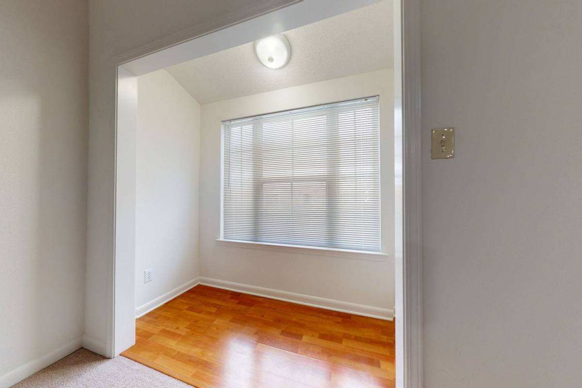 Apartment for rent at 1441 Lake Ave, Metairie, LA 70005