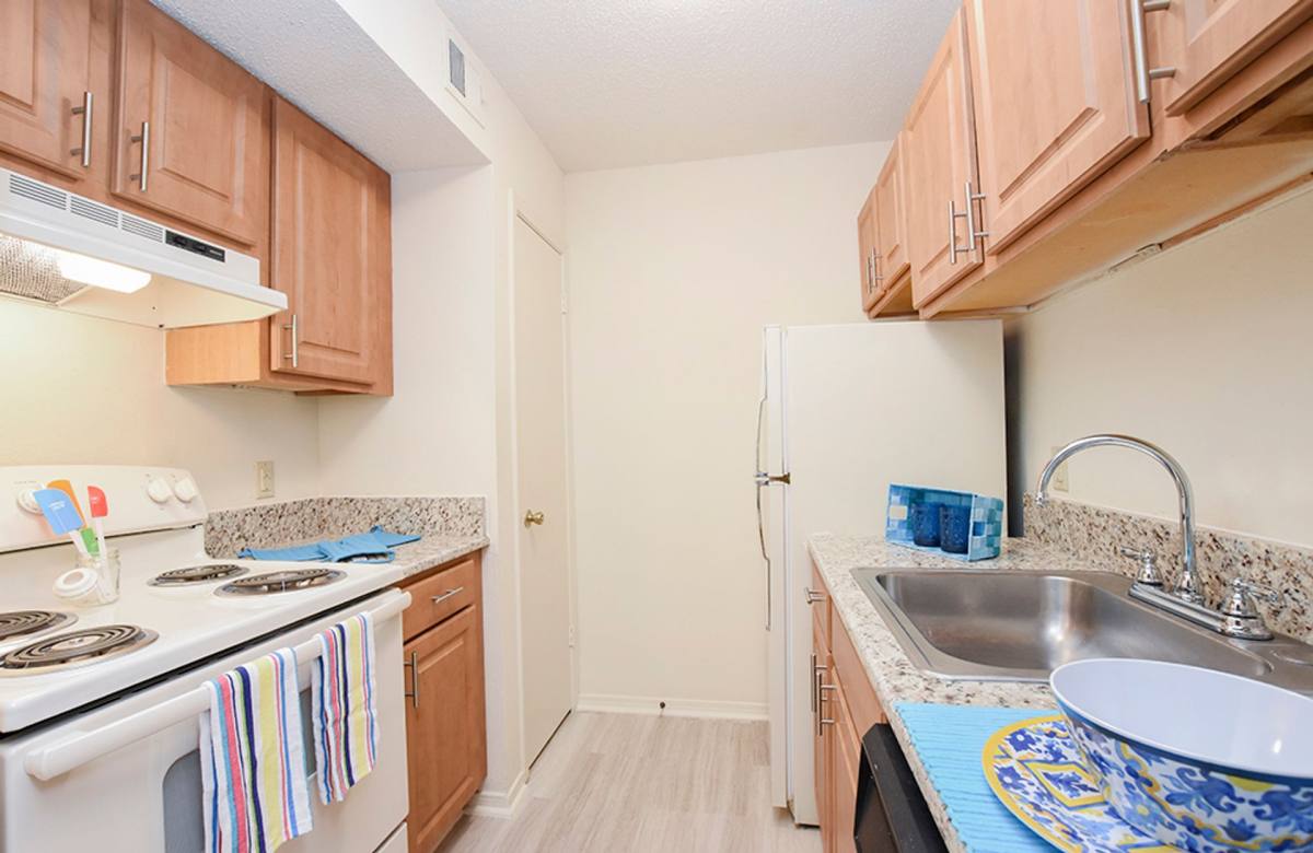 Apartment for rent at 3400 Chateau Blvd, Kenner, LA 70065