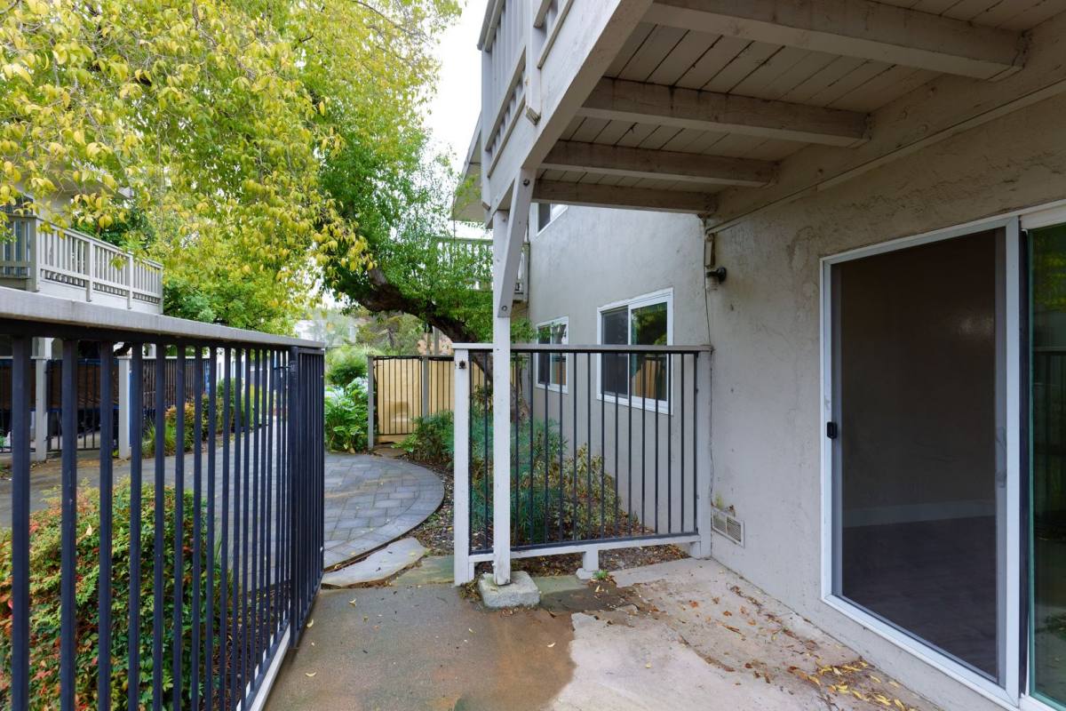 Apartment for rent at 5017-5019 San Pablo Dam Rd, El Sobrante, CA 94803