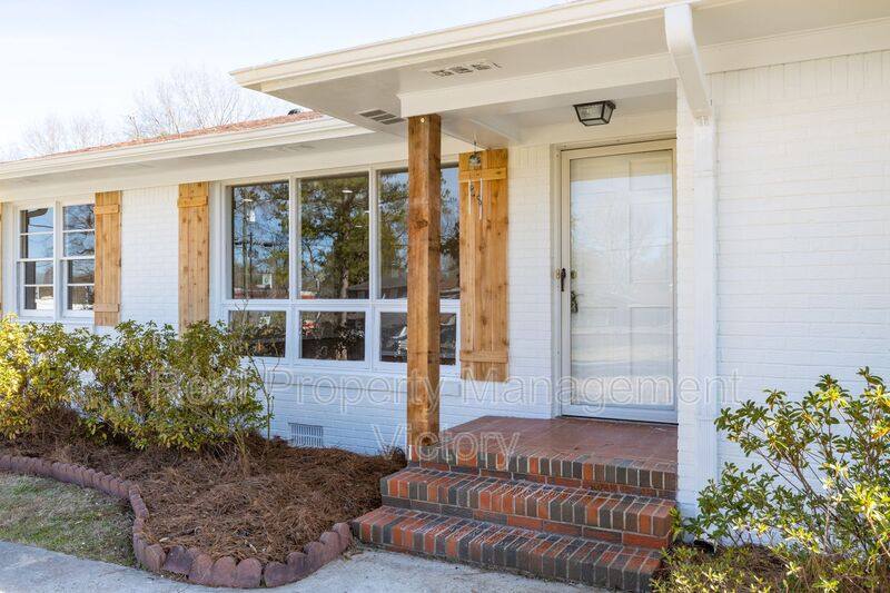 House for rent at 215 Hicks St, Montevallo, AL 35115