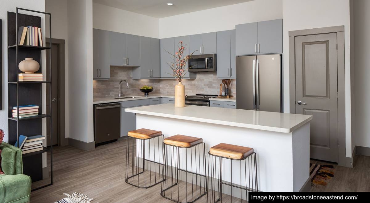 Apartment for rent at 5609 Stuart Circle, Austin, TX 78721