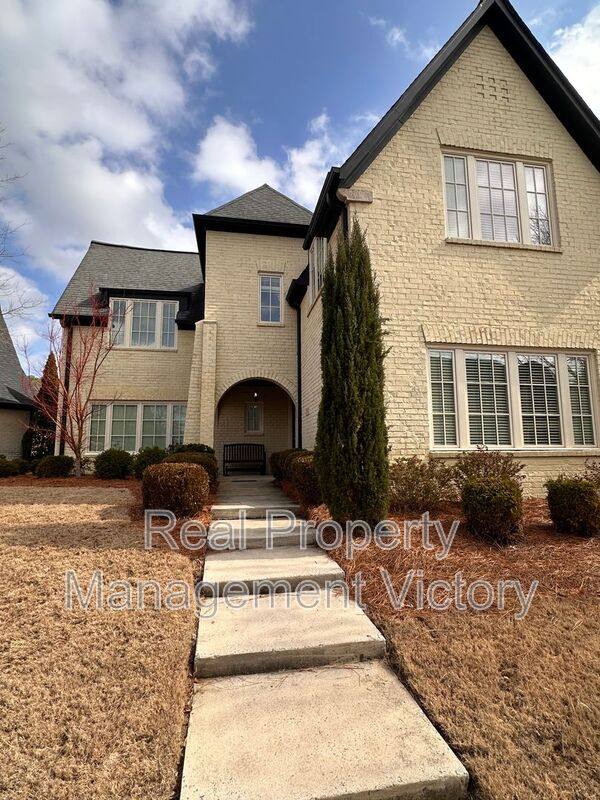 House for rent at 1242 Portobello Rd, Birmingham, AL 35242